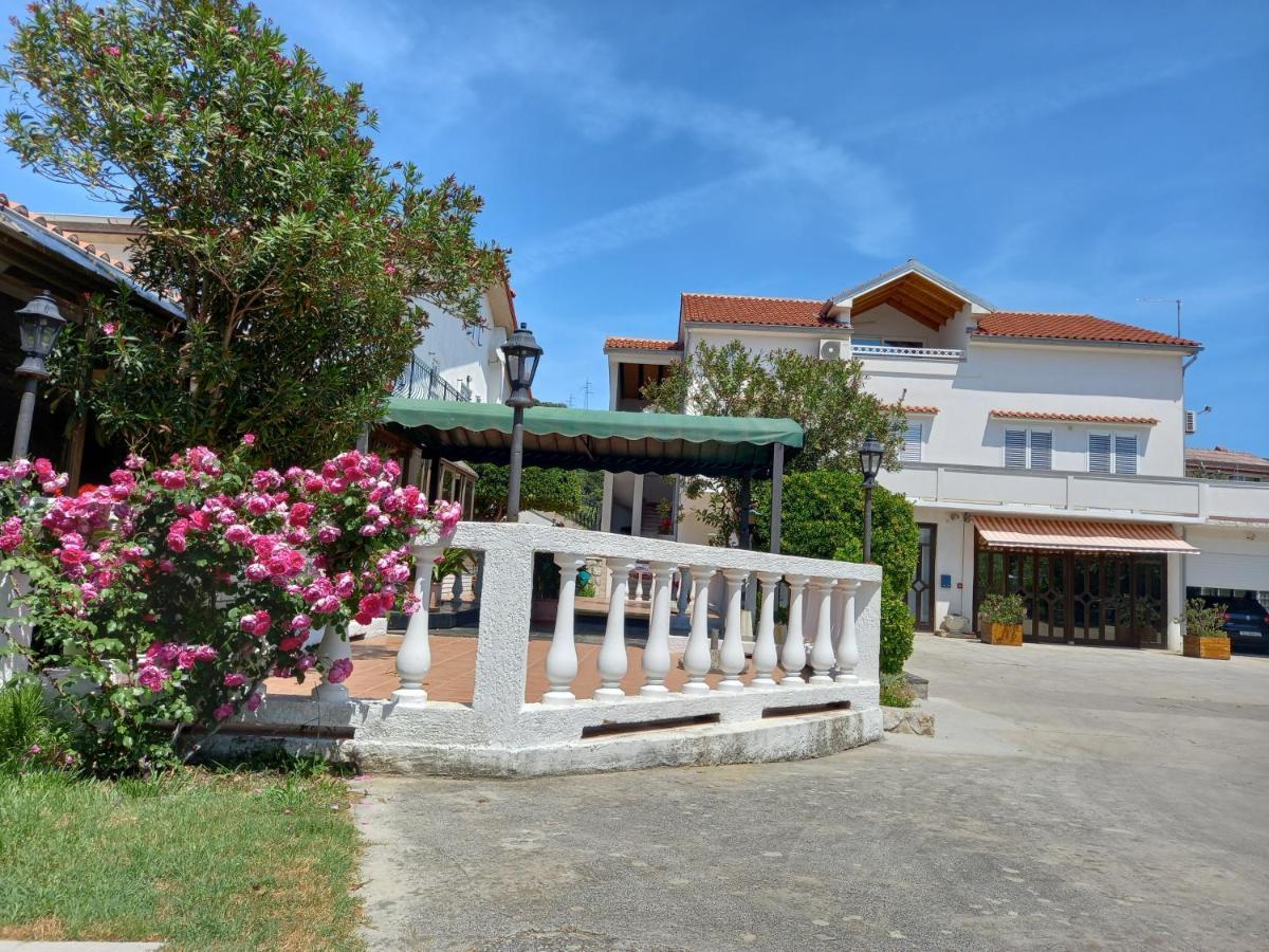 Apartment Preka Palit Εξωτερικό φωτογραφία